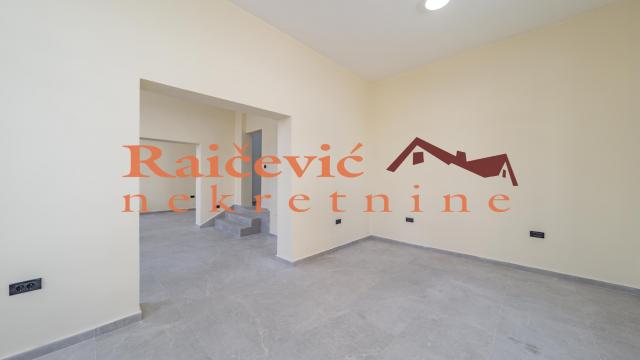 Poslovni prostor, Trosoban, Izdavanje, 60m2, Čubura, Vračar, Cerska