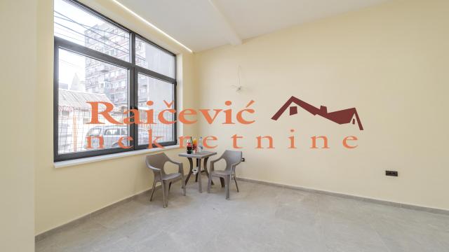 Poslovni prostor, Trosoban, Izdavanje, 60m2, Čubura, Vračar, Cerska