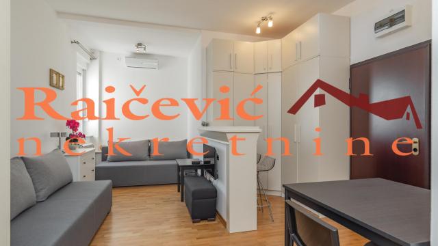 Stan, Jednosoban, Prodaja, 33m2, Hram svetog Save, Vračar, Dubljanska