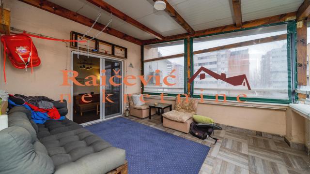 Stan, Dvoiposoban, Prodaja, 96m2, Blok 45 (TC Enjub), Novi Beograd, Jurija Gagarina
