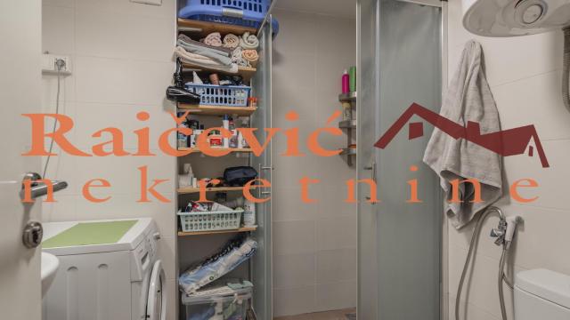 Stan, Dvoiposoban, Prodaja, 96m2, Blok 45 (TC Enjub), Novi Beograd, Jurija Gagarina