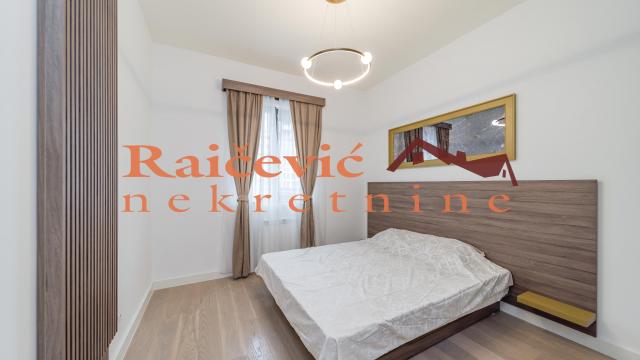 Stan, Trosoban, Izdavanje, 81m2, Beograd na vodi, Savski venac, Bulevar Vudroa Vilsona