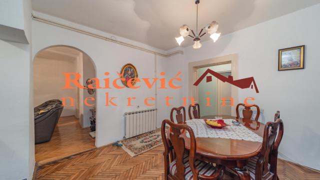 Stan, Trosoban, Prodaja, 95m2, Centar, Savski venac, Karadjordjeva