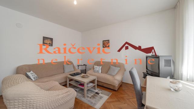 Stan, Troiposoban, Prodaja, 90m2, Voždovac, Sanska
