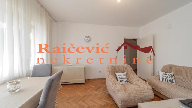 Stan, Troiposoban, Prodaja, 90m2, Voždovac, Sanska