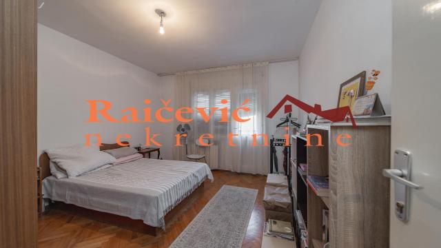 Stan, Troiposoban, Prodaja, 90m2, Voždovac, Sanska