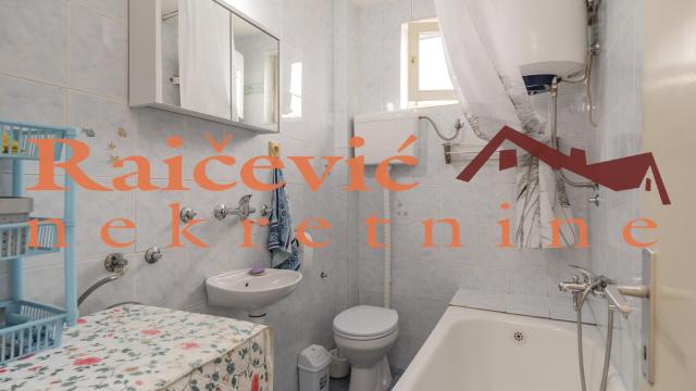 Stan, Dvosoban, Izdavanje, 40m2, Kumodraž, Voždovac, Decembarska