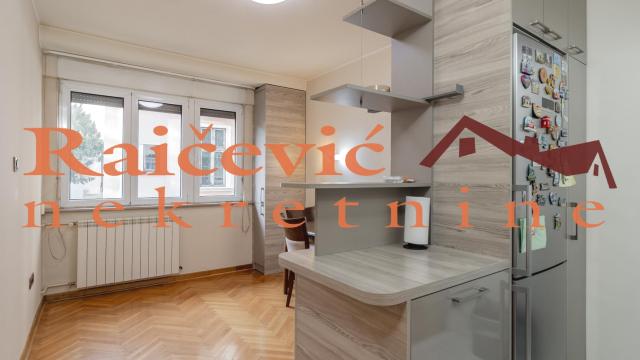 Stan, Dvosoban, Izdavanje, 54m2, Kalenić pijaca, Vračar, Smiljaniceva