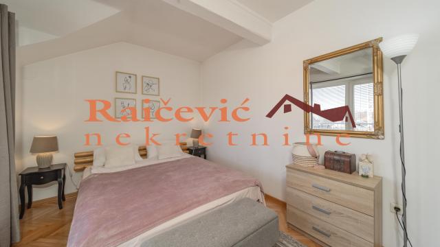 Stan, četvorosoban, Prodaja, 120m2, Slavija, Vračar, Bircaninova