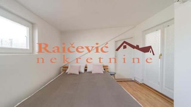 Stan, četvorosoban, Prodaja, 120m2, Slavija, Vračar, Bircaninova