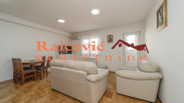 Stan, Dvoiposoban, Prodaja, 52m2, Djeram pijaca, Zvezdara, Branka Krsmanovica
