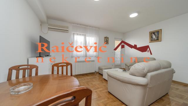 Stan, Dvoiposoban, Prodaja, 52m2, Djeram pijaca, Zvezdara, Branka Krsmanovica