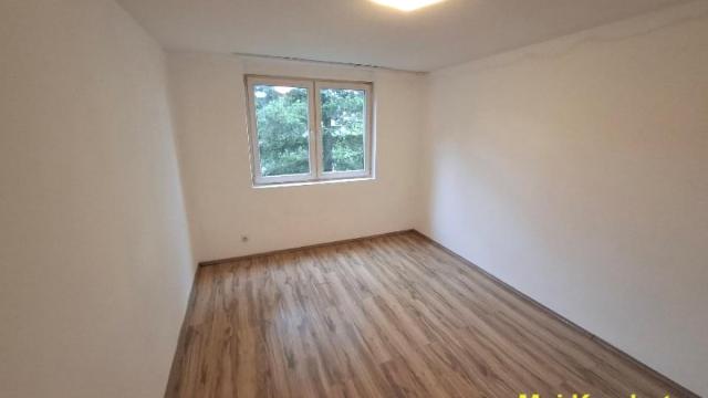 Stan, Dvosoban, Prodaja, 40m2, Sremčica, Čukarica, Dvoržakova