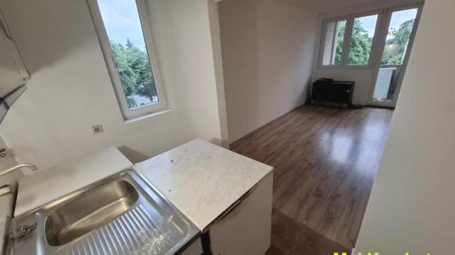 Stan, Dvosoban, Prodaja, 40m2, Sremčica, Čukarica, Dvoržakova