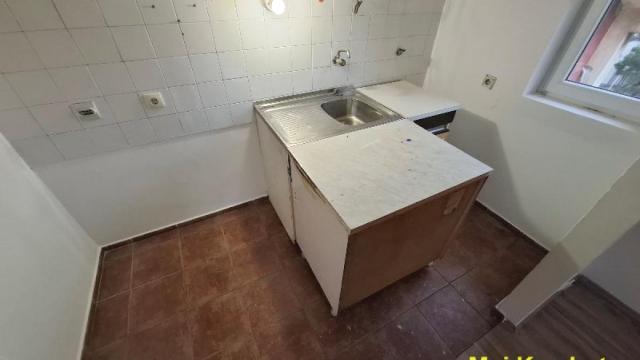 Stan, Dvosoban, Prodaja, 40m2, Sremčica, Čukarica, Dvoržakova