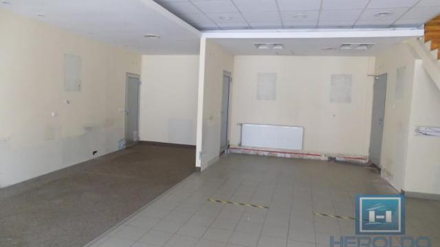 Poslovni prostor, Izdavanje, 213m2, Centar, Gradska lokacija, Paraćin