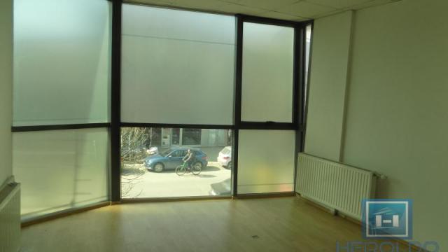 Poslovni prostor, Izdavanje, 213m2, Centar, Gradska lokacija, Paraćin
