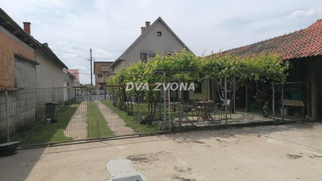 Kuća, Prodaja, 216m2, Novi Slankamen, Okolno mesto, Indjija