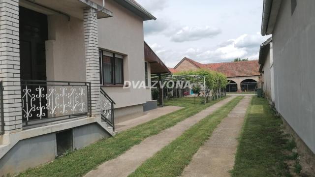 Kuća, Prodaja, 216m2, Novi Slankamen, Okolno mesto, Indjija