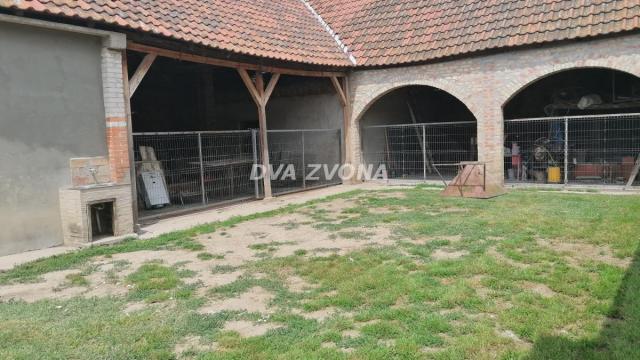 Kuća, Prodaja, 216m2, Novi Slankamen, Okolno mesto, Indjija
