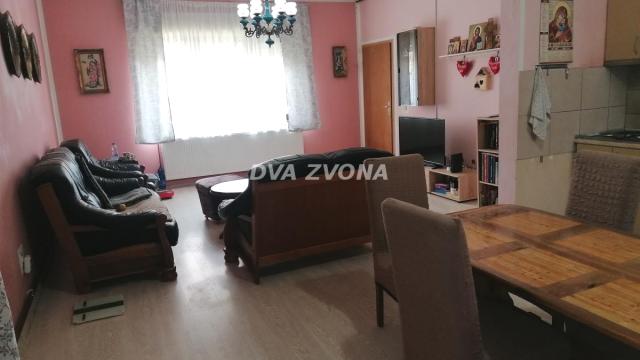 Kuća, Prodaja, 216m2, Novi Slankamen, Okolno mesto, Indjija