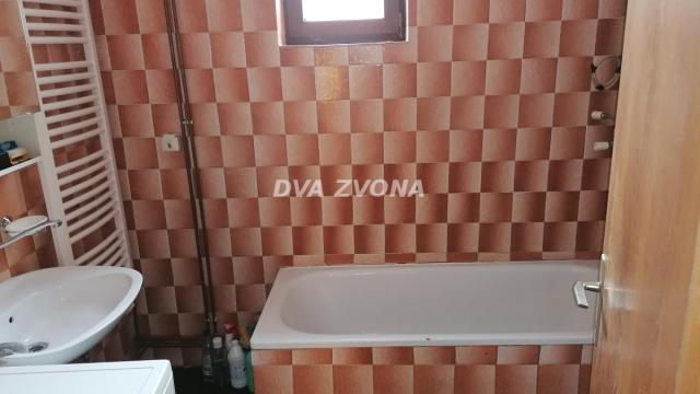 Kuća, Prodaja, 216m2, Novi Slankamen, Okolno mesto, Indjija