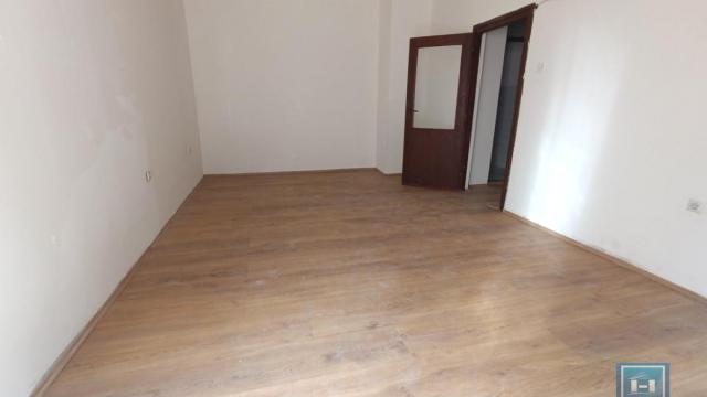Poslovni prostor, Izdavanje, 42m2, Centar, Gradska lokacija, Jagodina
