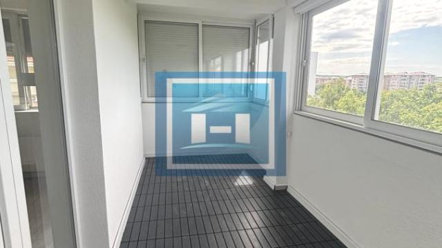 Stan, Trosoban, Prodaja, 78m2, Centar, Gradska lokacija, Paraćin