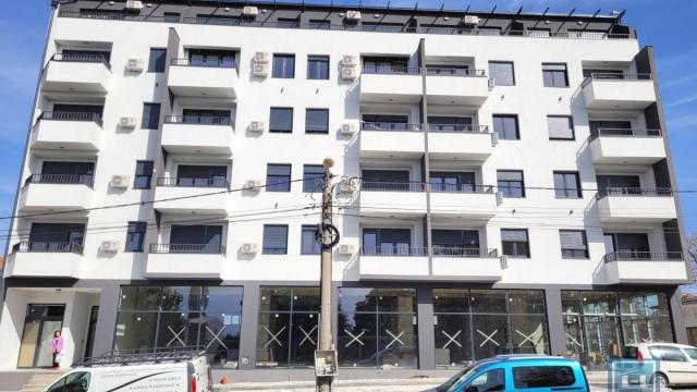 Poslovni prostor, Izdavanje, 315m2, Naselje Stepa Stepanović, Voždovac, Beograd