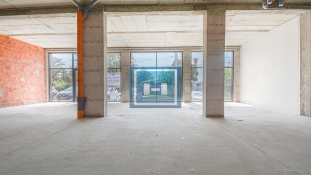 Poslovni prostor, Izdavanje, 315m2, Naselje Stepa Stepanović, Voždovac, Beograd