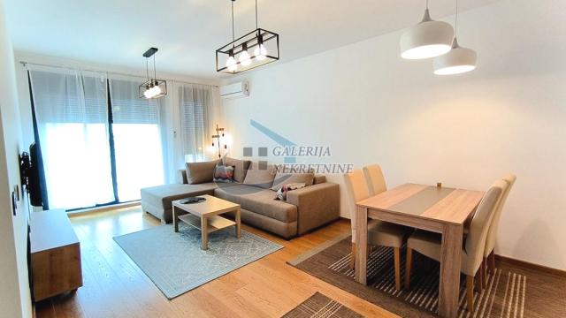 Stan, četvorosoban, Izdavanje, 88m2, Crveni krst, Vračar, Gročanska