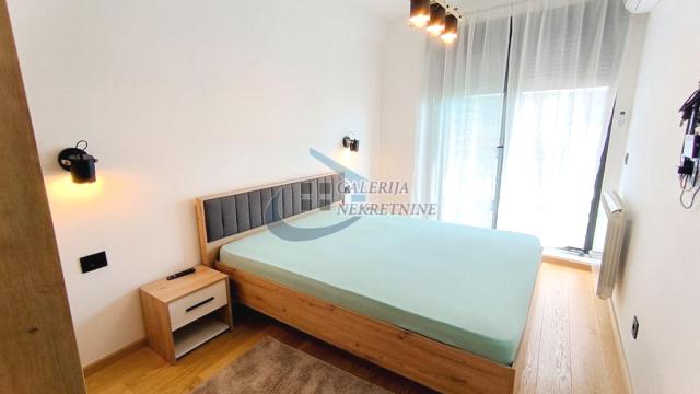 Stan, četvorosoban, Izdavanje, 88m2, Crveni krst, Vračar, Gročanska