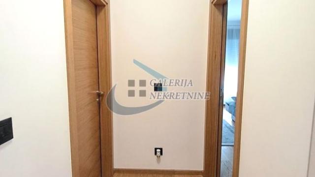 Stan, četvorosoban, Izdavanje, 88m2, Crveni krst, Vračar, Gročanska