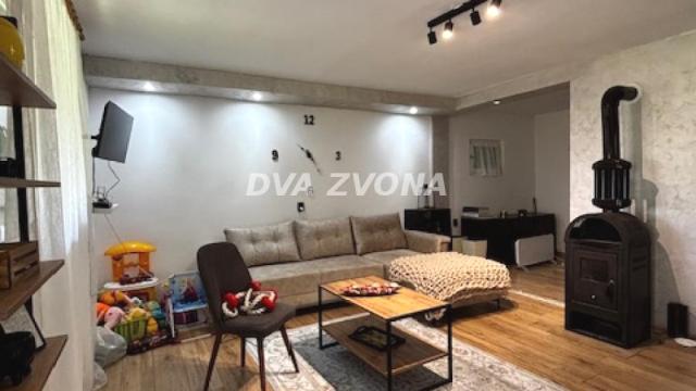 Kuća, Dvosoban, Prodaja, 56m2, Fruška Gora, Okolno mesto, Sremski Karlovci