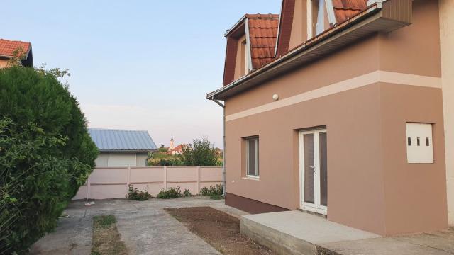 Kuća, četvorosoban, Prodaja, 150m2, Dobanovci, Surčin, Dobanovci
