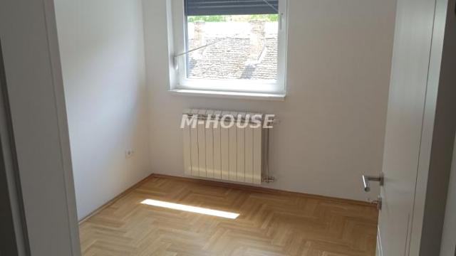 Stan, četvorosoban, Prodaja, 114m2, Centar, Gradska lokacija, Sombor