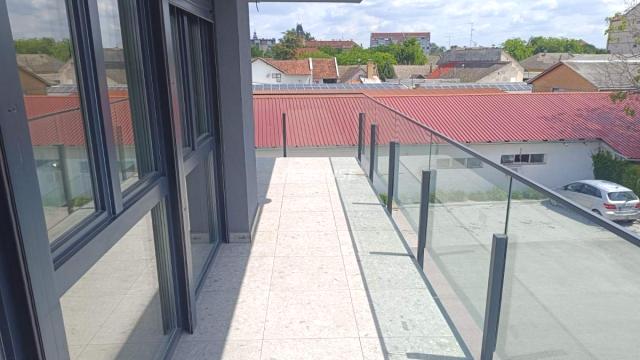 Stan, četvorosoban, Prodaja, 114m2, Centar, Gradska lokacija, Sombor