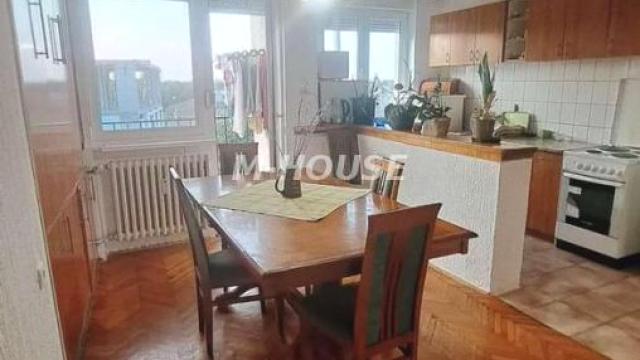 Stan, Trosoban, Prodaja, 70m2, Centar, Gradska lokacija, Sombor