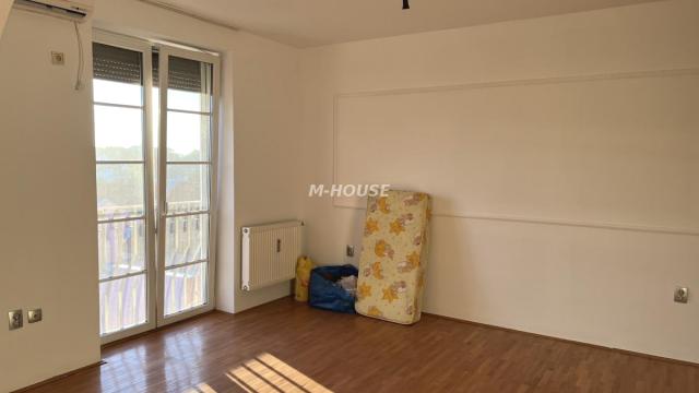 Stan, Trosoban, Prodaja, 95m2, Centar, Gradska lokacija, Sombor