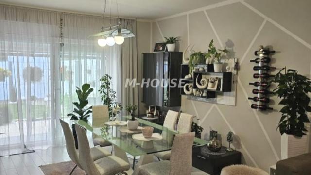 Kuća, četvorosoban, Prodaja, 139m2, Čvorak, Gradska lokacija, Sombor