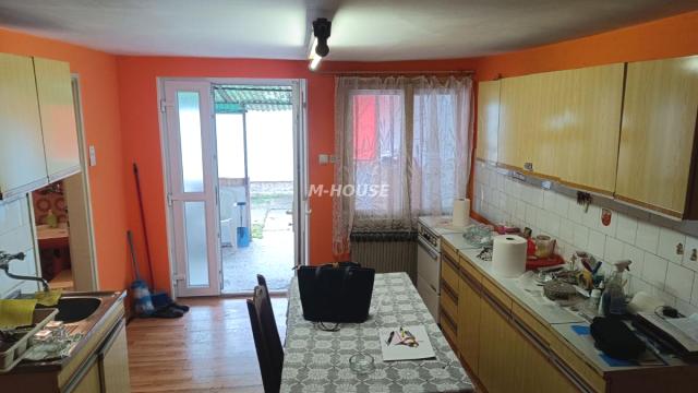 Kuća, četvorosoban, Prodaja, 155m2, Mlake, Gradska lokacija, Sombor