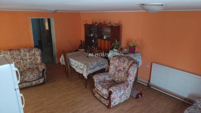 Kuća, četvorosoban, Prodaja, 155m2, Mlake, Gradska lokacija, Sombor