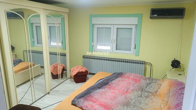 Kuća, četvorosoban, Prodaja, 155m2, Mlake, Gradska lokacija, Sombor