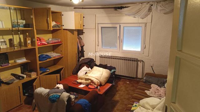 Kuća, četvorosoban, Prodaja, 155m2, Mlake, Gradska lokacija, Sombor