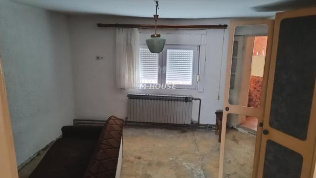 Kuća, četvorosoban, Prodaja, 155m2, Mlake, Gradska lokacija, Sombor