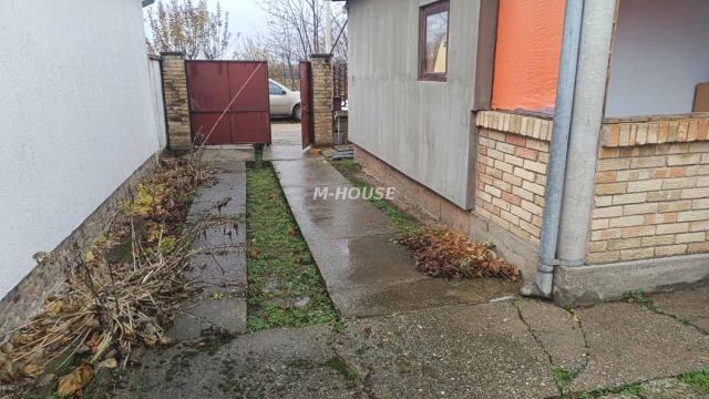 Kuća, četvorosoban, Prodaja, 155m2, Mlake, Gradska lokacija, Sombor