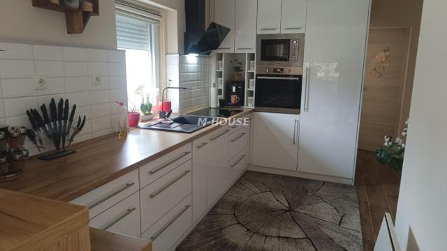 Kuća, Trosoban, Prodaja, 104m2, Selenča, Gradska lokacija, Sombor