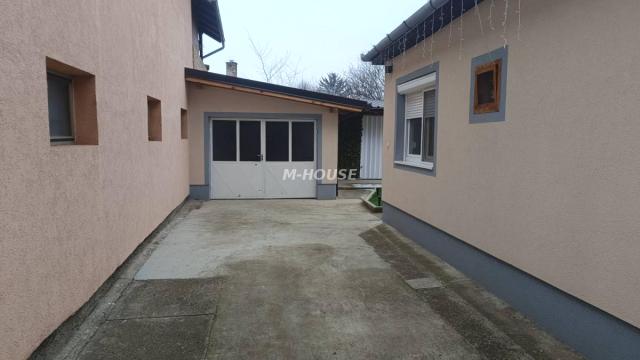 Kuća, Trosoban, Prodaja, 104m2, Selenča, Gradska lokacija, Sombor