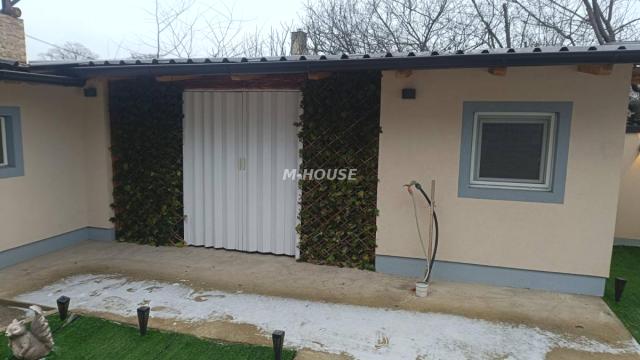 Kuća, Trosoban, Prodaja, 104m2, Selenča, Gradska lokacija, Sombor