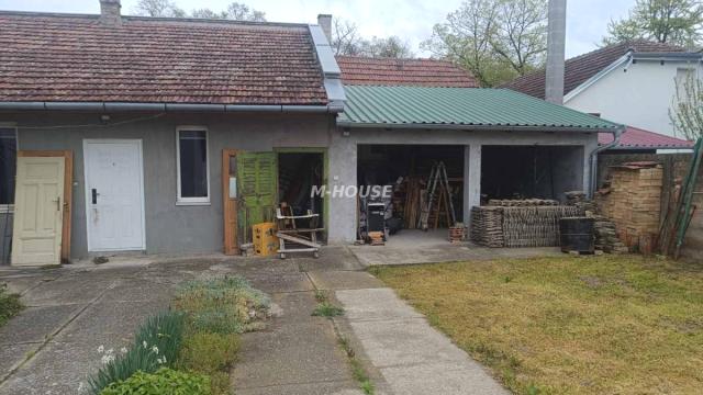 Kuća, Petosoban, Prodaja, 194m2, Selenča, Gradska lokacija, Sombor